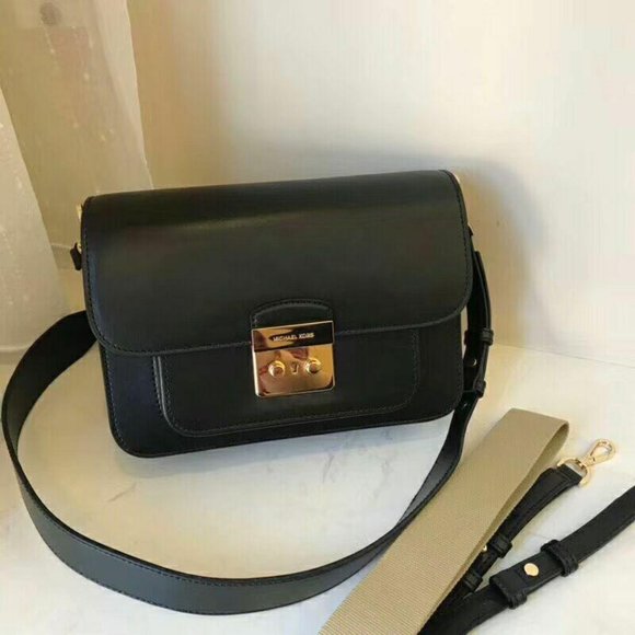 Michael Kors Handbags - Michael Kors Sloan Bag NWT